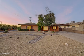 1002 E Glenn Dr, Phoenix, AZ 85020