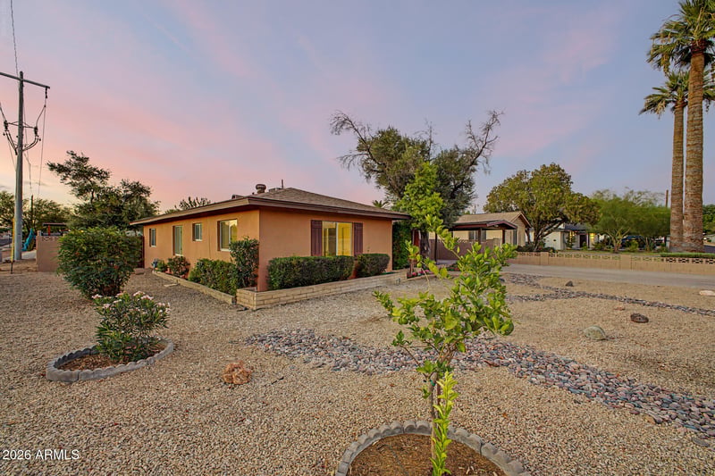 1002 E Glenn Dr, Phoenix, AZ 85020