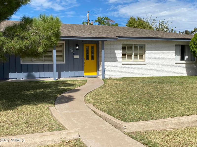 1002 E Palmaire Ave, Phoenix, AZ 85020