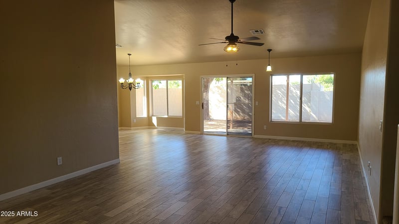 1002 Hearne Way, Gilbert, AZ 85234