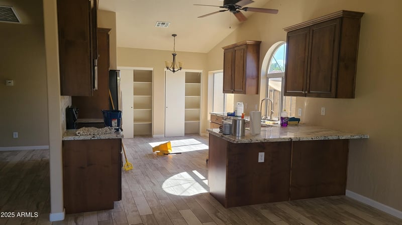 1002 Hearne Way, Gilbert, AZ 85234