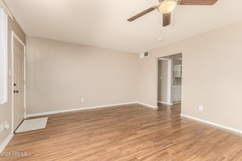 1002 Orchid Ln, Phoenix, AZ 85020