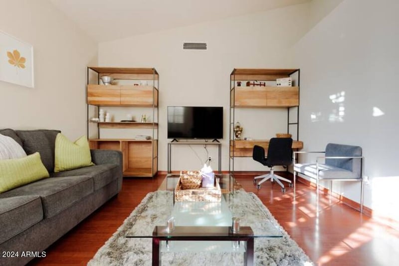 1002 W Coast Dr, Gilbert, AZ 85233