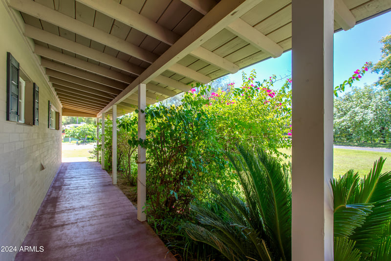 1002 W Solano Dr, Phoenix, AZ 85013
