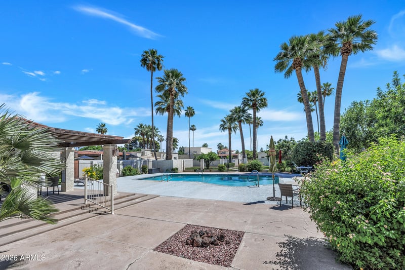 1002 W Solar Dr, Phoenix, AZ 85021