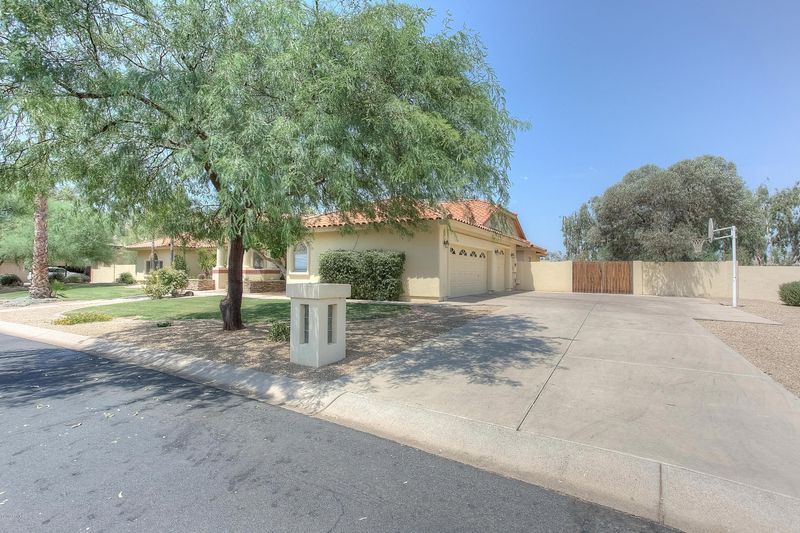 10020 N 111th Pl, Scottsdale, AZ 85259