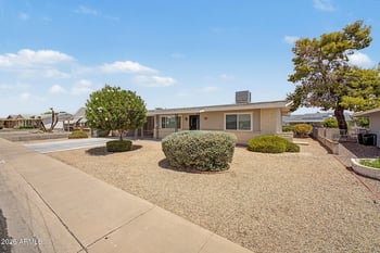 10020 Cumberland Dr, Sun City, AZ 85351