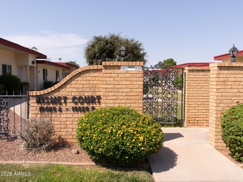 10020 W Royal Oak Rd #E, Sun City, AZ 85351