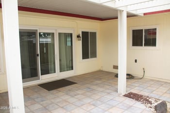 10020 W Royal Oak Rd #E, Sun City, AZ 85351