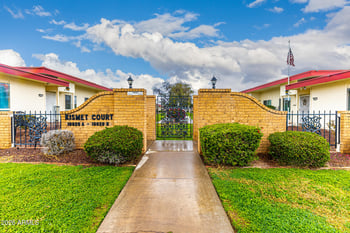 10020 Royal Oak Rd #F, Sun City, AZ 85351