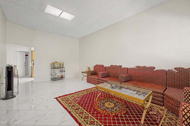 10020 Royal Oak Rd #F, Sun City, AZ 85351