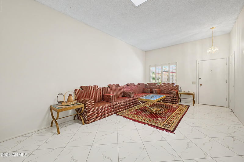10020 Royal Oak Rd #F, Sun City, AZ 85351
