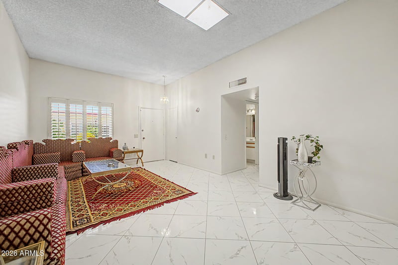 10020 Royal Oak Rd #F, Sun City, AZ 85351