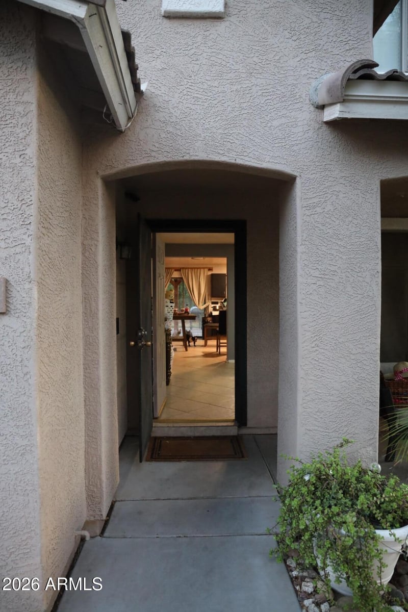 10021 W Kirby Ave, Tolleson, AZ 85353