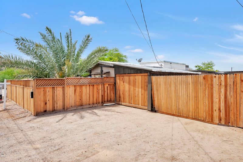 10022 N 7th Ave, Phoenix, AZ 85021