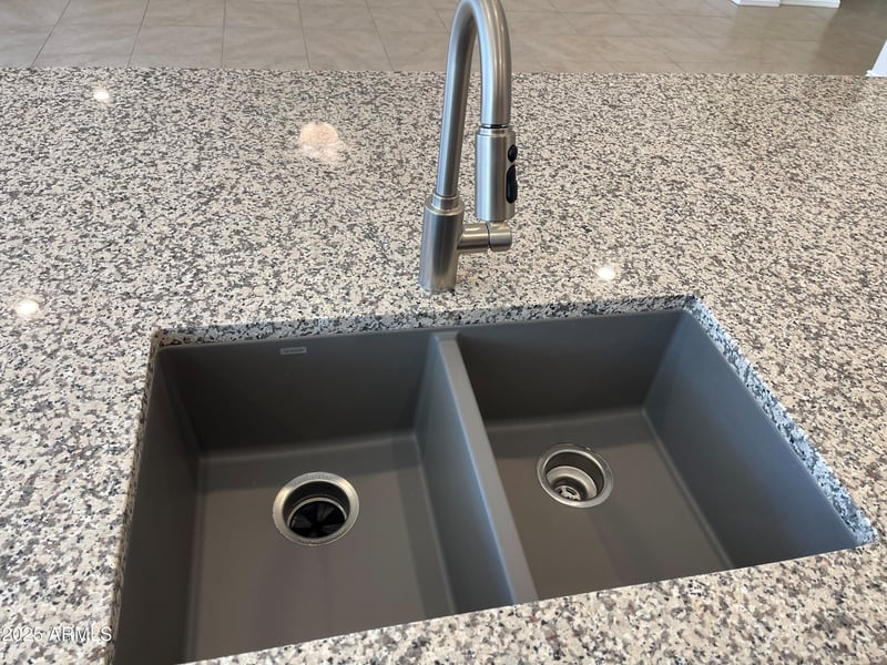10022 Verde Ln, Avondale, AZ 85392