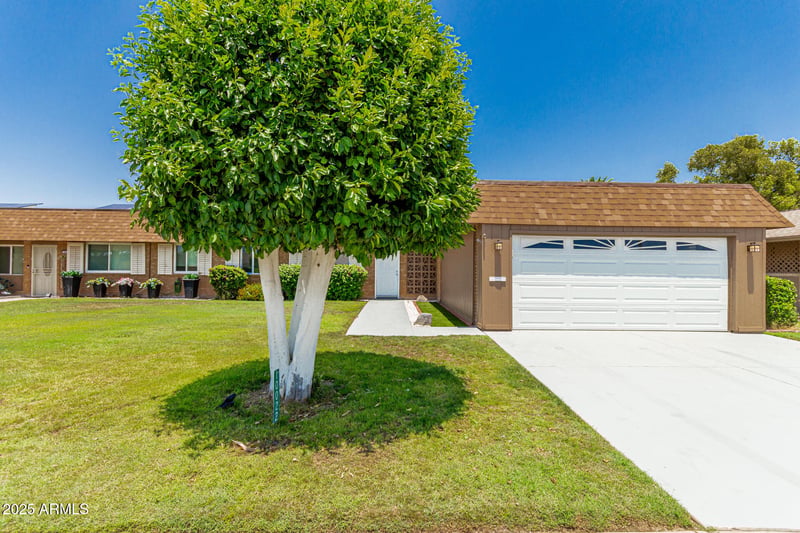 10022 W Mountain View Rd, Sun City, AZ 85351