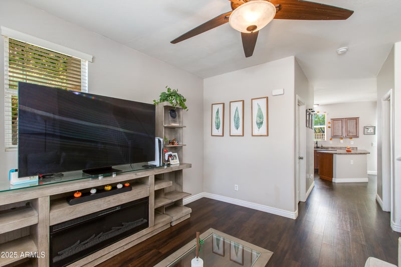 10023 Kingman St, Tolleson, AZ 85353