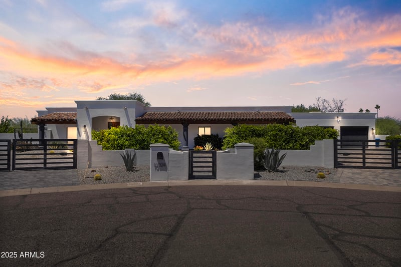 10024 61st Pl, Paradise Valley, AZ 85253