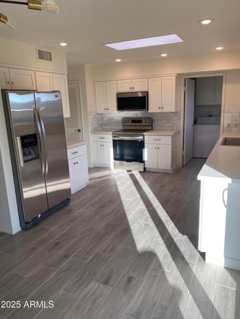 10025 Shasta Dr, Sun City, AZ 85351