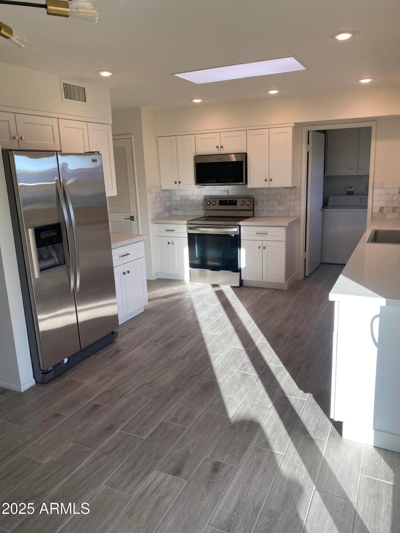 10025 Shasta Dr, Sun City, AZ 85351