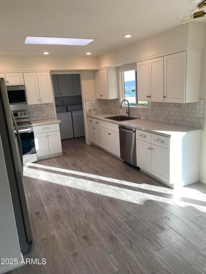 10025 Shasta Dr, Sun City, AZ 85351