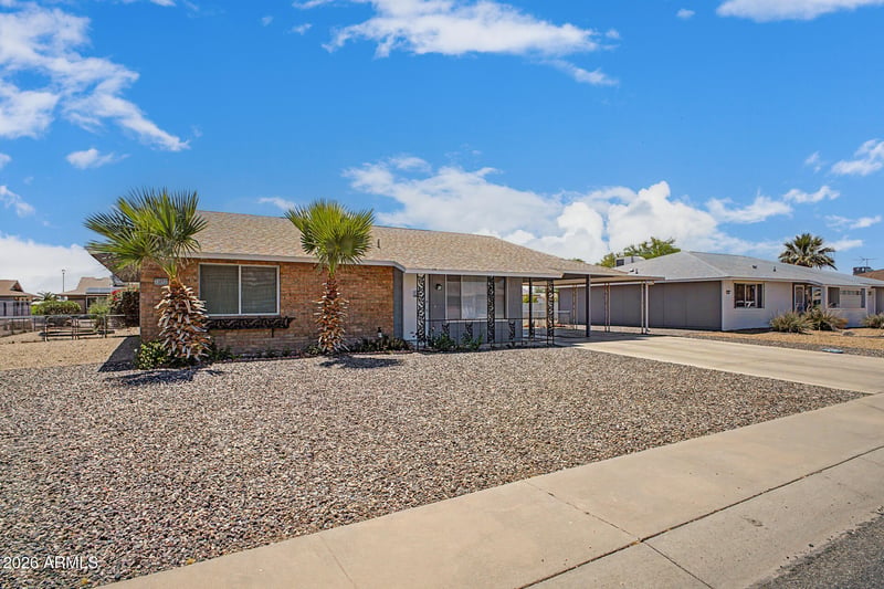 10025 Coggins Dr, Sun City, AZ 85351