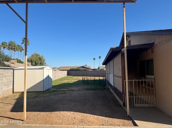 10026 52nd Dr, Glendale, AZ 85302