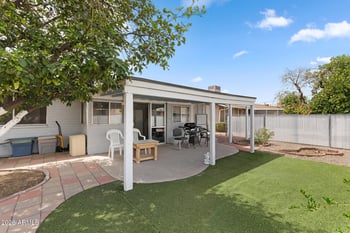10026 Riviera Dr, Sun City, AZ 85351
