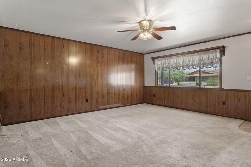 10027 Audrey Dr, Sun City, AZ 85351