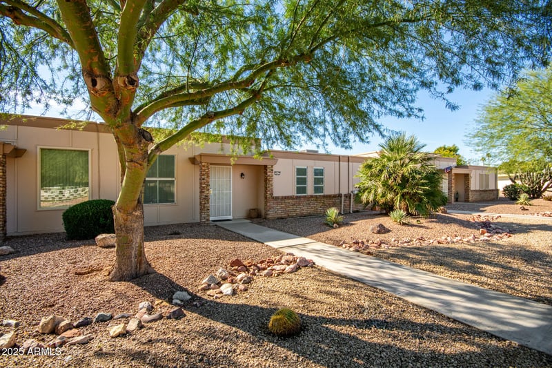 10027 Forrester Dr, Sun City, AZ 85351