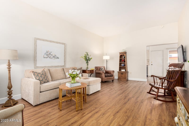 10027 Forrester Dr, Sun City, AZ 85351