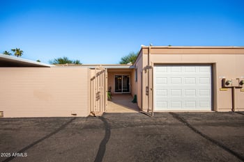 10027 Forrester Dr, Sun City, AZ 85351