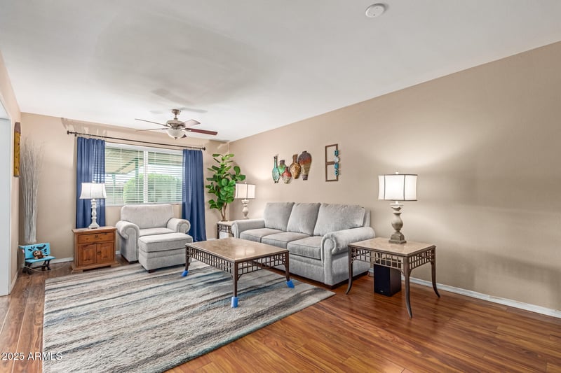 10027 Tarrytown Ave, Sun City, AZ 85351