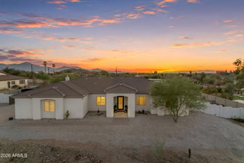 10028 S 27th Ave, Laveen, AZ 85339