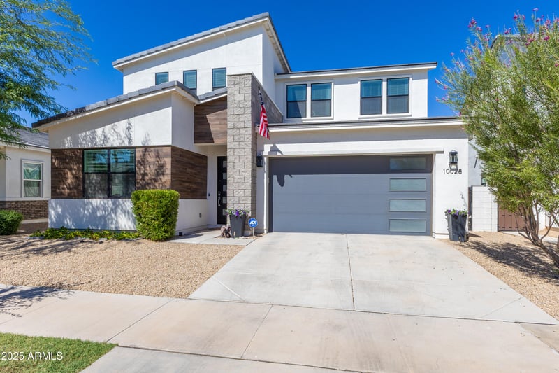 10028 Thunderbolt Ave, Mesa, AZ 85212