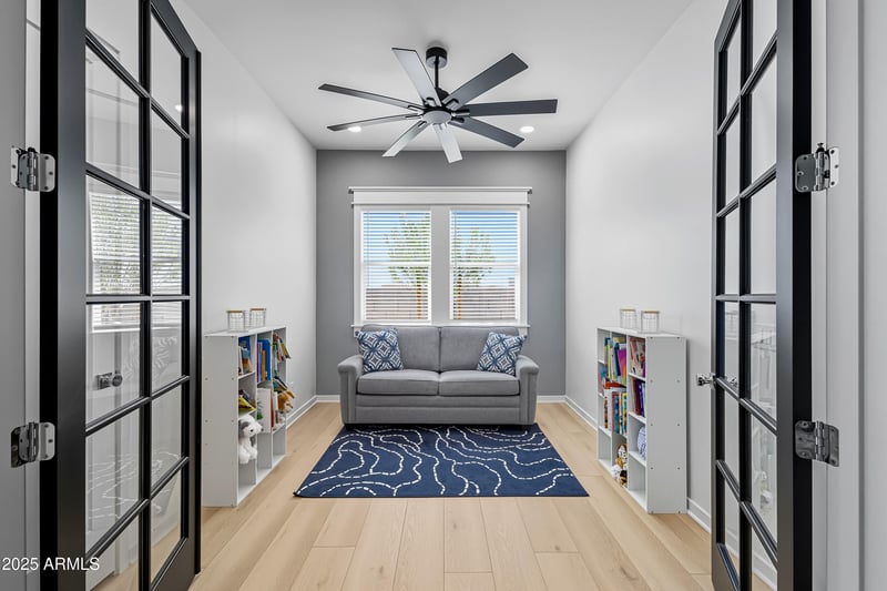 10028 Thunderbolt Ave, Mesa, AZ 85212