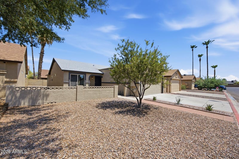 10029 N 66th Ln, Glendale, AZ 85302
