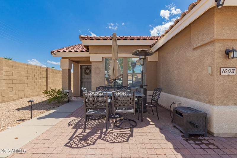 1003 Slater Cir, Mesa, AZ 85206