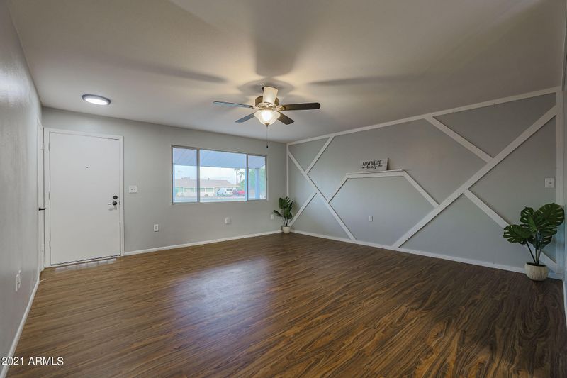 10030 N 107th Ave, Sun City, AZ 85351