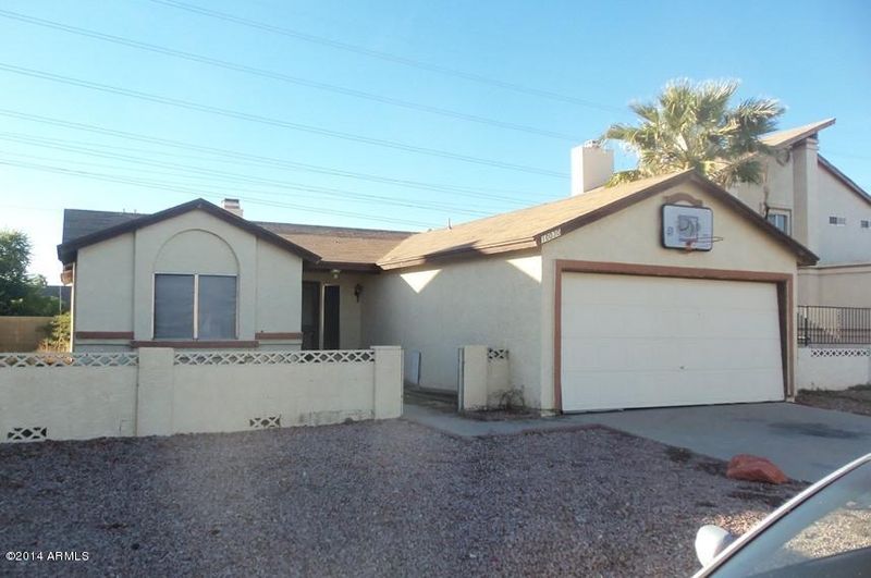 10030 N 66th Ln, Glendale, AZ 85302