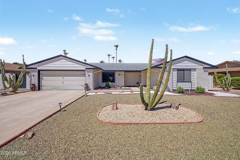 10030 W Desert Rock Dr, Sun City, AZ 85351