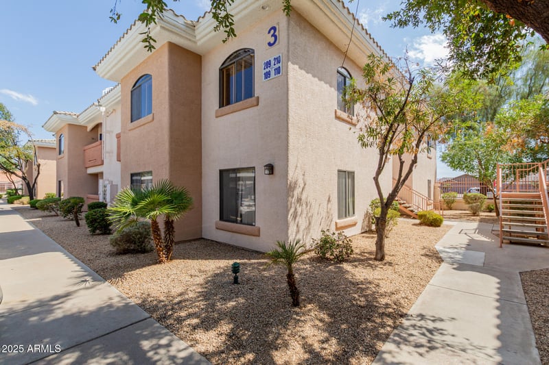 10030 W Indian School Rd #111, Phoenix, AZ 85037