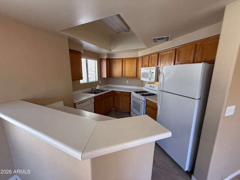 10030 W Indian School Rd #164, Phoenix, AZ 85037