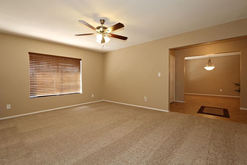 10031 N 49th Ln, Glendale, AZ 85302