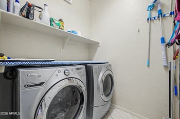 10032 Los Lagos Vista Ave, Mesa, AZ 85209