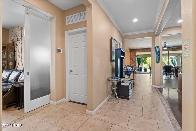 10033 Jessie Ln, Peoria, AZ 85383