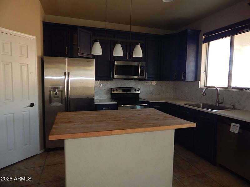 10034 W Hammond Ln, Tolleson, AZ 85353