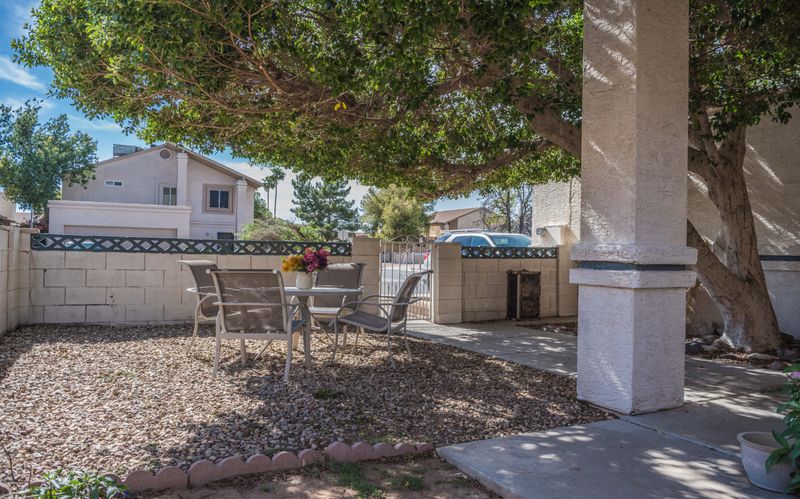 10035 N 65th Ln, Glendale, AZ 85302