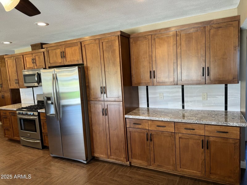 10035 Riviera Dr, Sun City, AZ 85351